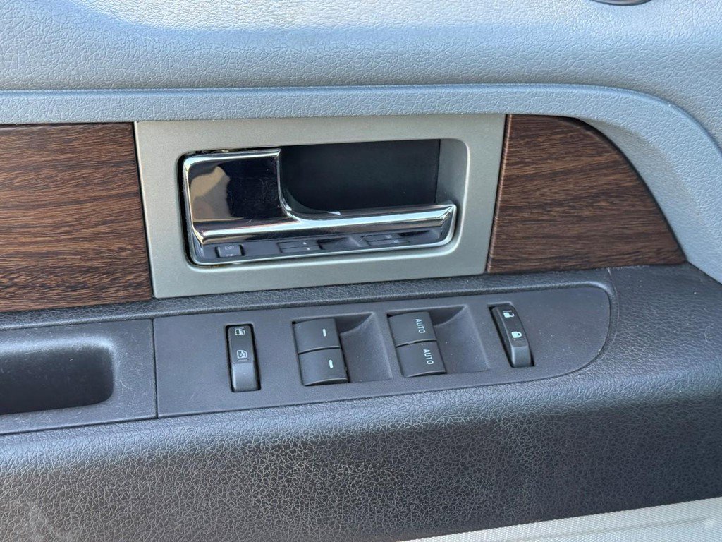 Used 2014 Ford F150 Lariat w/ Equipment Group 502A Luxury image 18