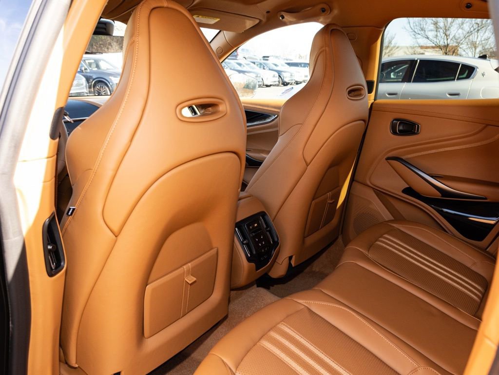 New 2026 Aston Martin DBX 707 image 43