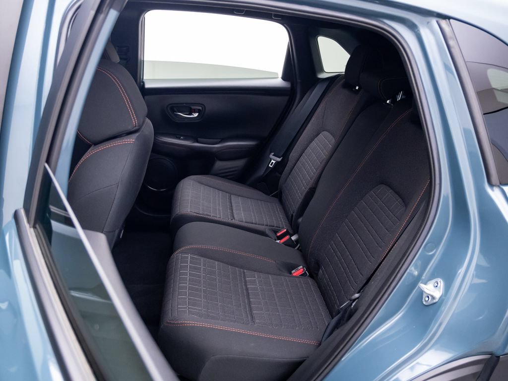 Certified 2025 Honda HR-V Sport image 18