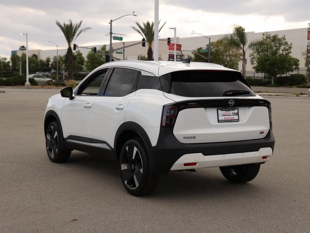 New 2026 Nissan Kicks SR FWD image 6