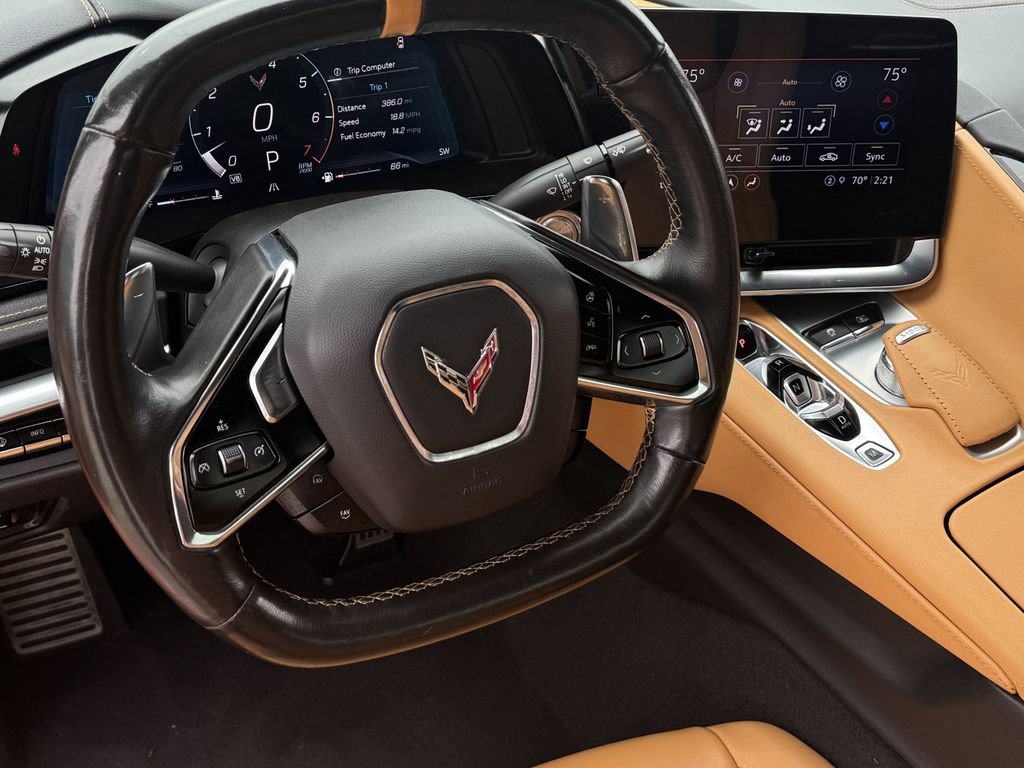 Used 2022 Chevrolet Corvette Stingray Preferred Conv w/ Z51 Performance Package RWD image 11