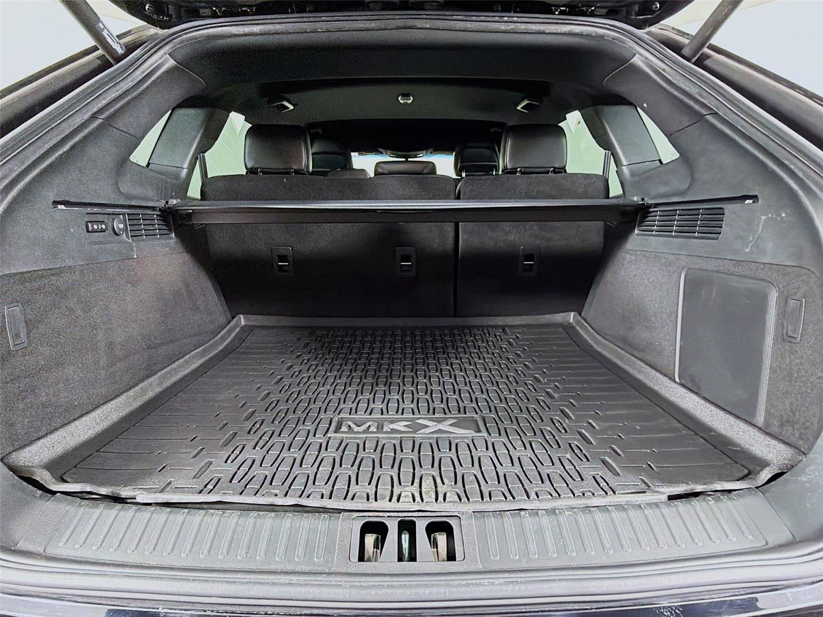 Used 2018 Lincoln MKX Select w/ Select Plus Package image 26