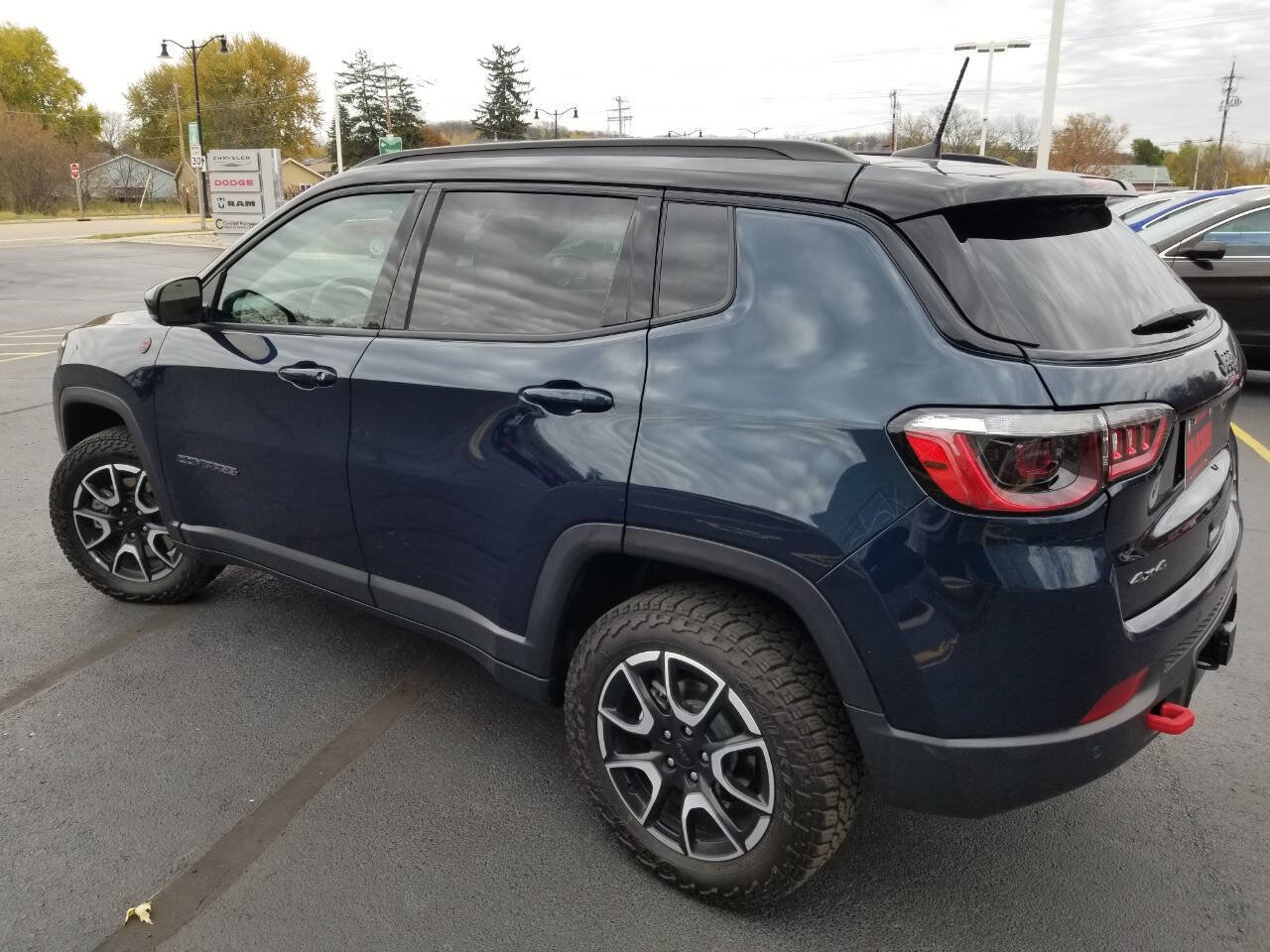 Used 2024 Jeep Compass Trailhawk w/ Trailer Tow Group image 5