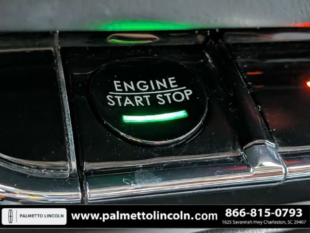 Used 2022 Lincoln Nautilus Reserve w/ Equipment Group 201A FWD image 28
