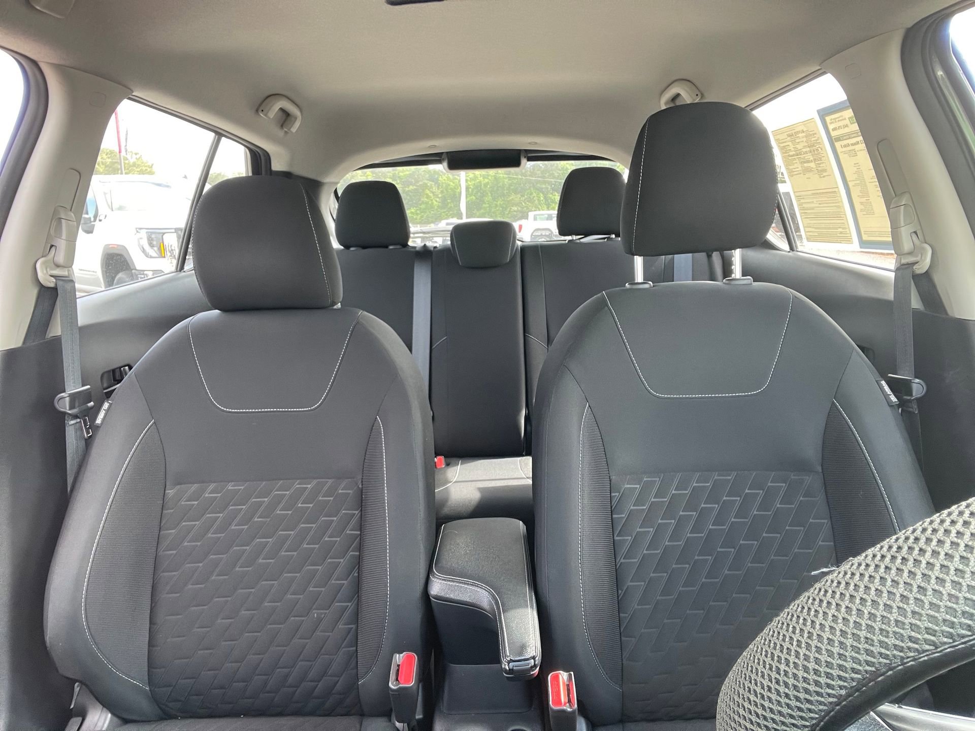 Used 2022 Nissan Kicks S FWD image 30