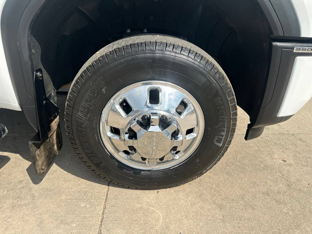 Certified 2025 GMC Sierra 3500 Denali w/ Denali Reserve Package AWD/4WD image 36