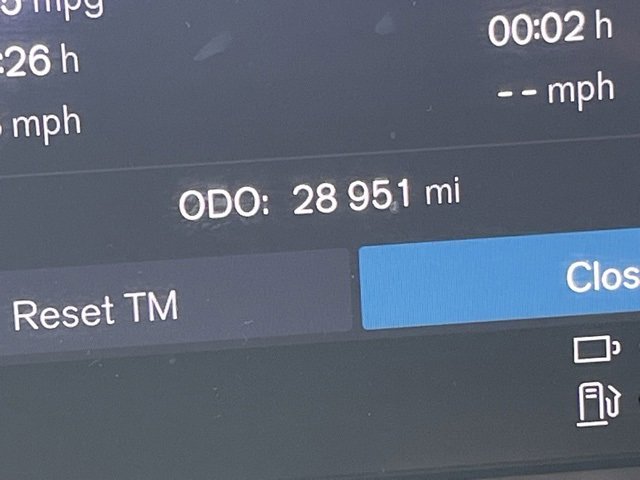 Certified 2024 Volvo XC90 T8 Ultimate w/ Protection Package Premier image 3