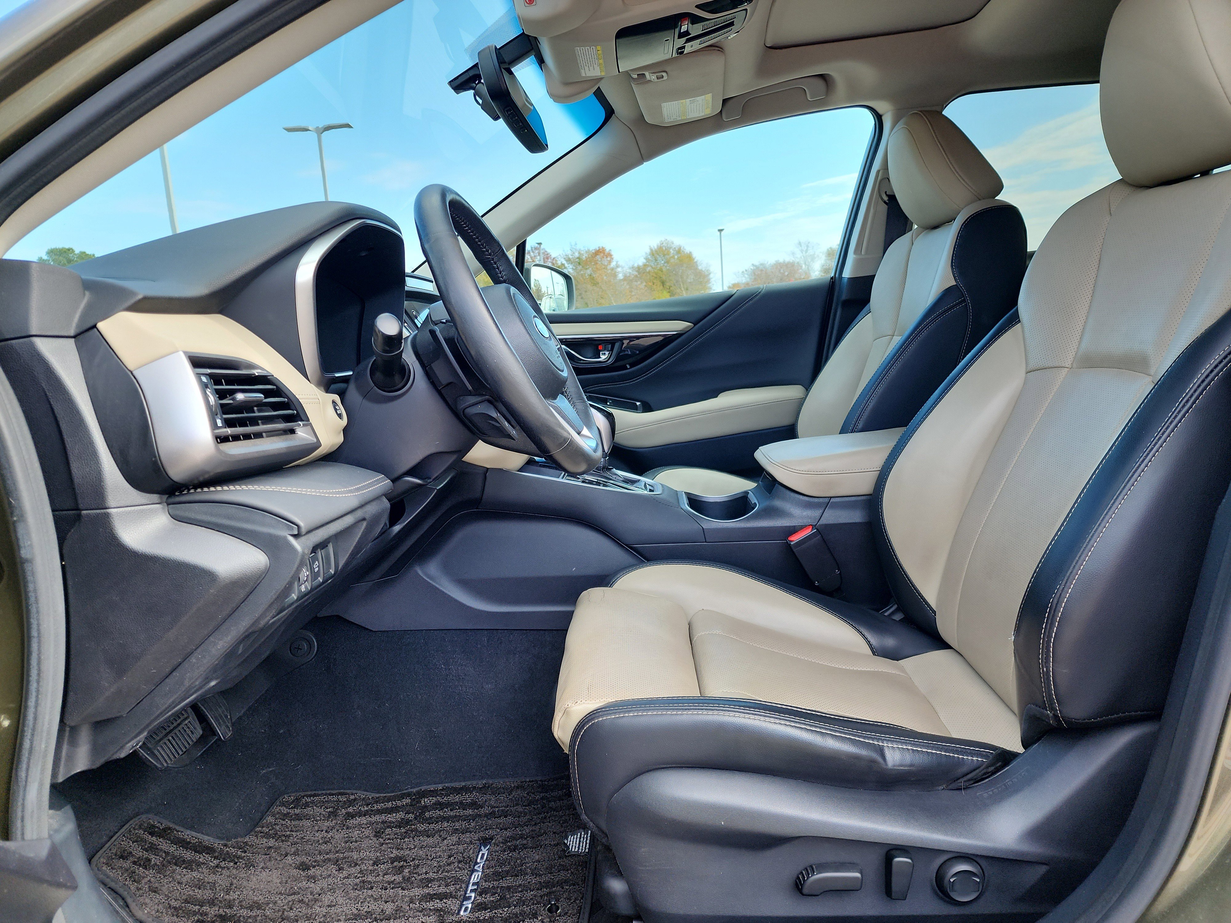 Used 2020 Subaru Outback Limited image 10