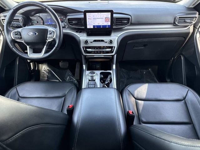 Used 2023 Ford Explorer XLT w/ Equipment Group 202A image 17