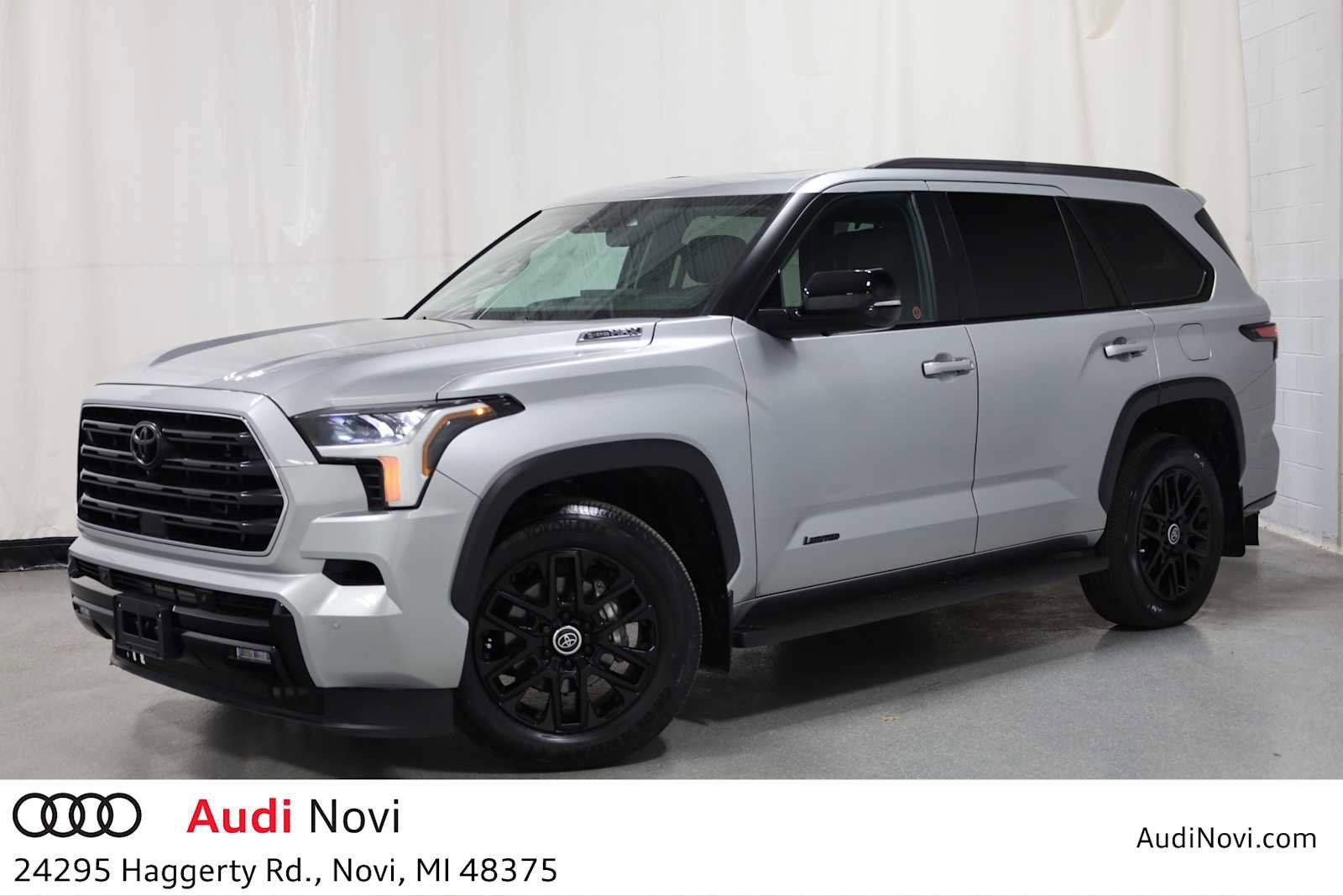 Used 2024 Toyota Sequoia Platinum image 1