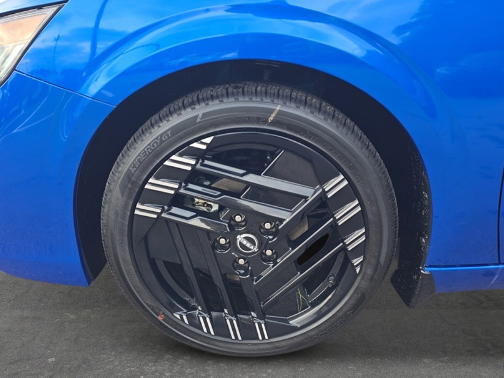 New 2027 Nissan Sentra SR w/ SR Premium Package FWD image 9