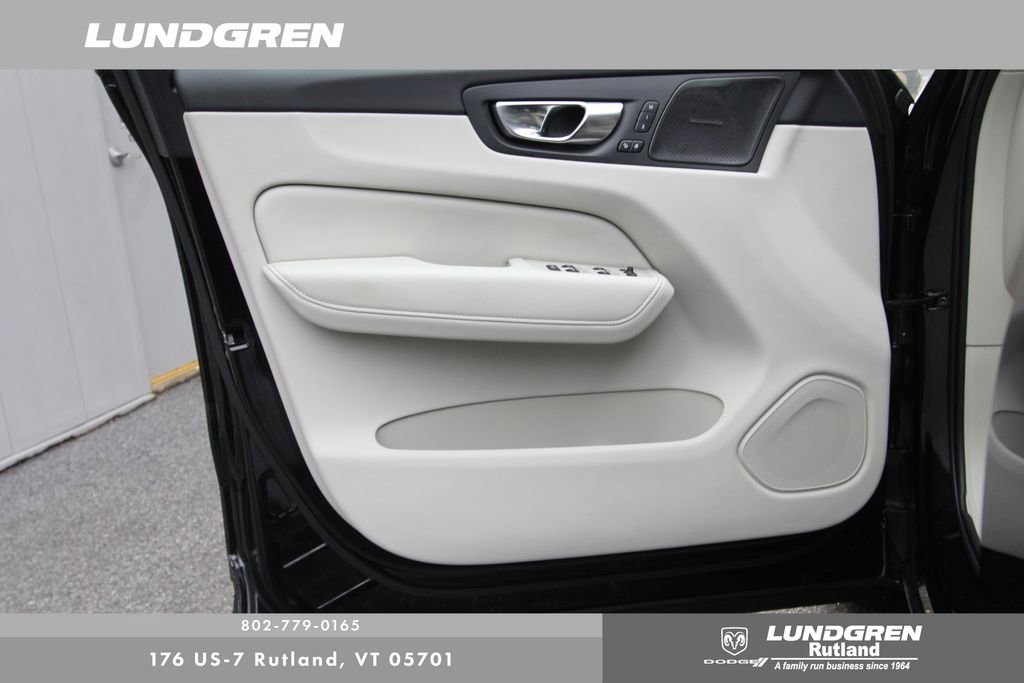 Used 2022 Volvo XC60 B6 Inscription w/ Advanced Package image 13