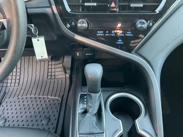 Used 2024 Toyota Camry LE image 13