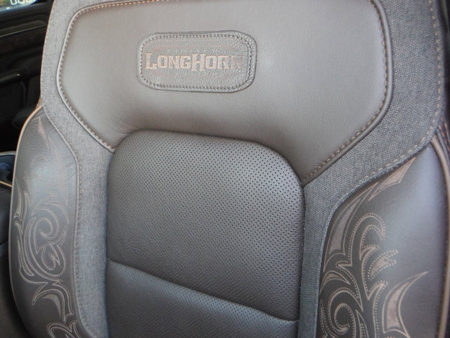 Used 2025 RAM 1500 Limited w/ Bed Utility Group AWD/4WD image 34