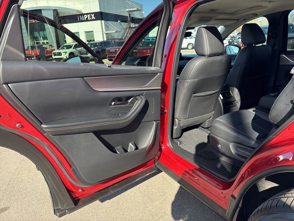 Used 2024 MAZDA CX-90 3.3 Turbo w/ Preferred Plus image 31