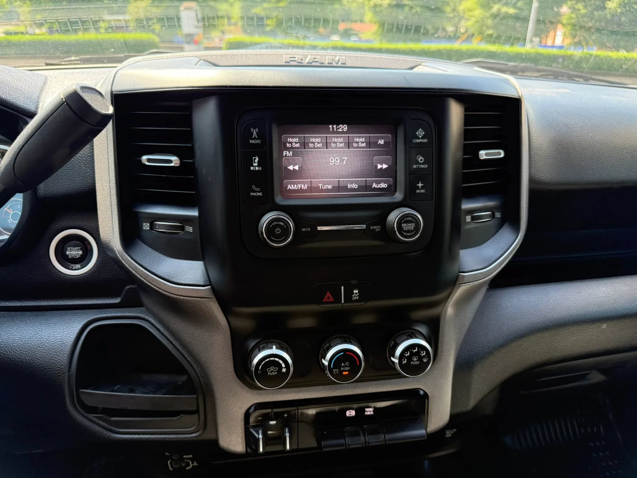 Used 2020 RAM 3500 Tradesman w/ Chrome Appearance Group AWD/4WD image 25