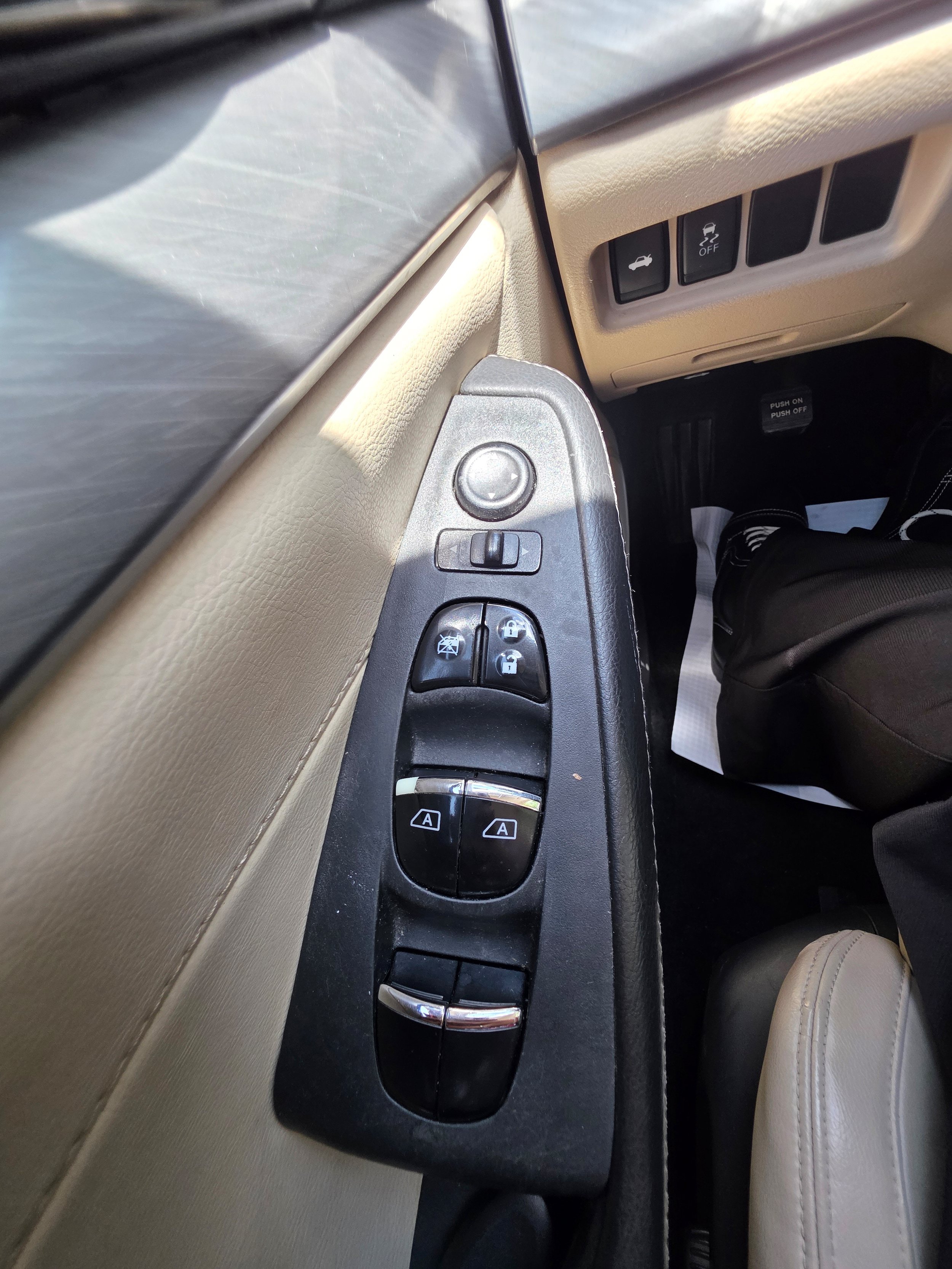 Used 2018 Nissan Maxima 3.5 SV FWD image 16