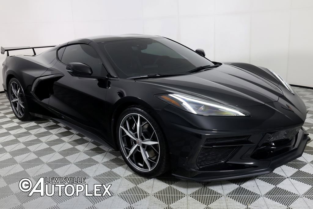 Used 2023 Chevrolet Corvette Stingray w/ Stealth Interior Trim Package image 3