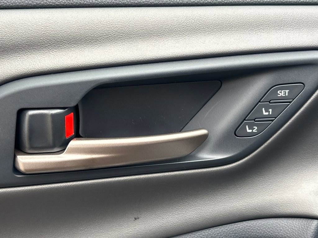 New 2026 Toyota Crown Nightshade image 8