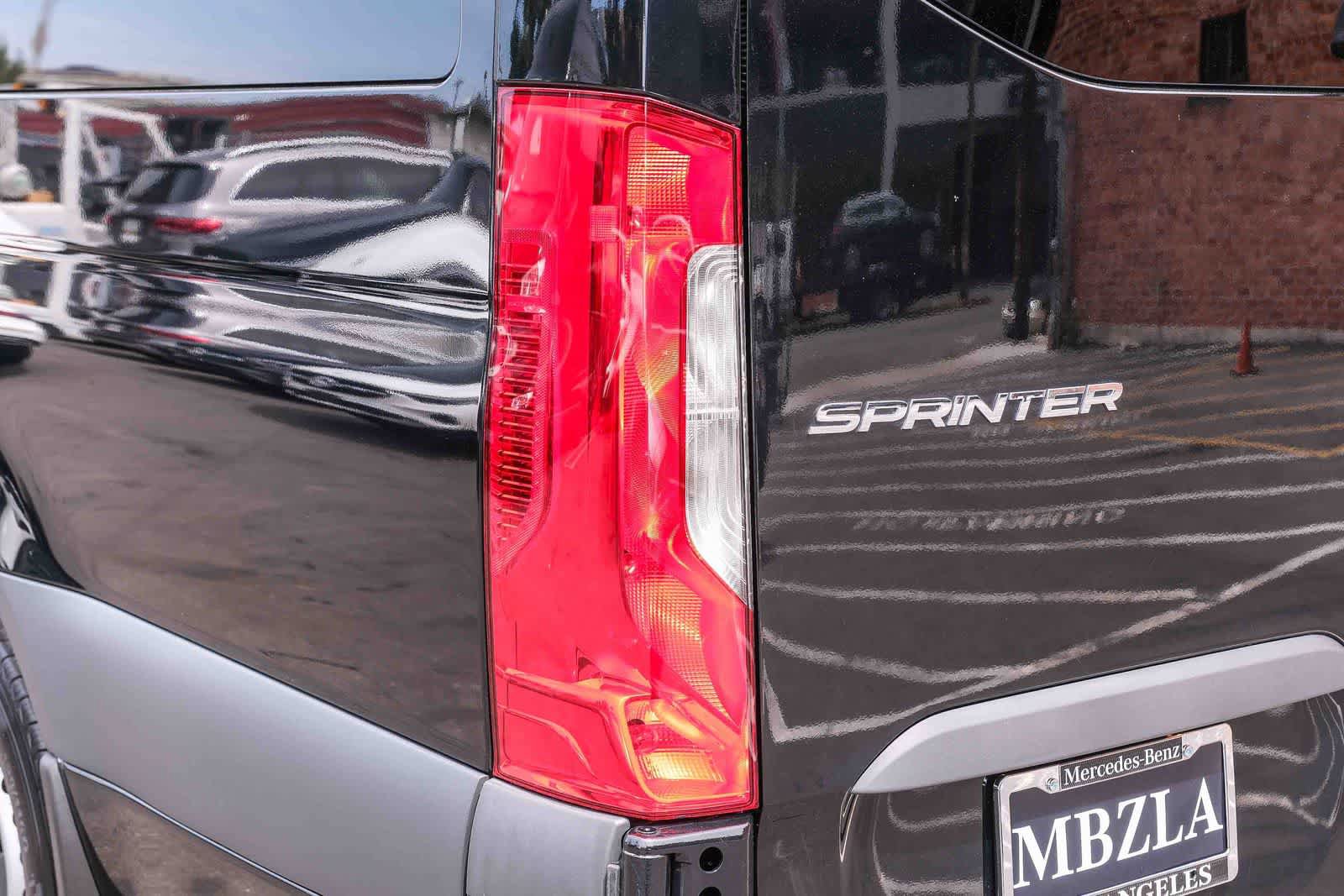 Used 2022 Mercedes-Benz Sprinter 2500 image 7