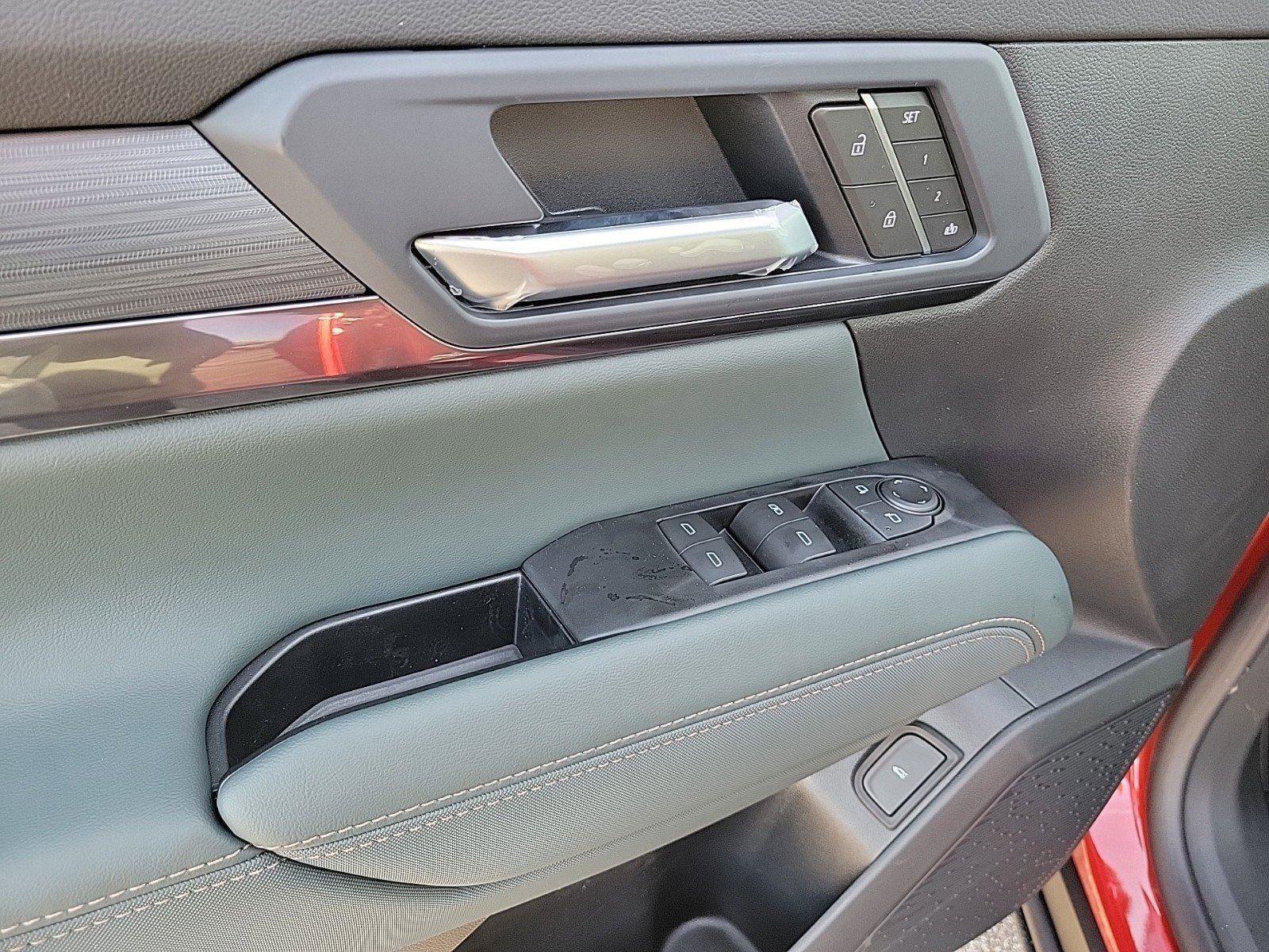 New 2026 GMC Terrain AT4 w/ Convenience Package III image 19