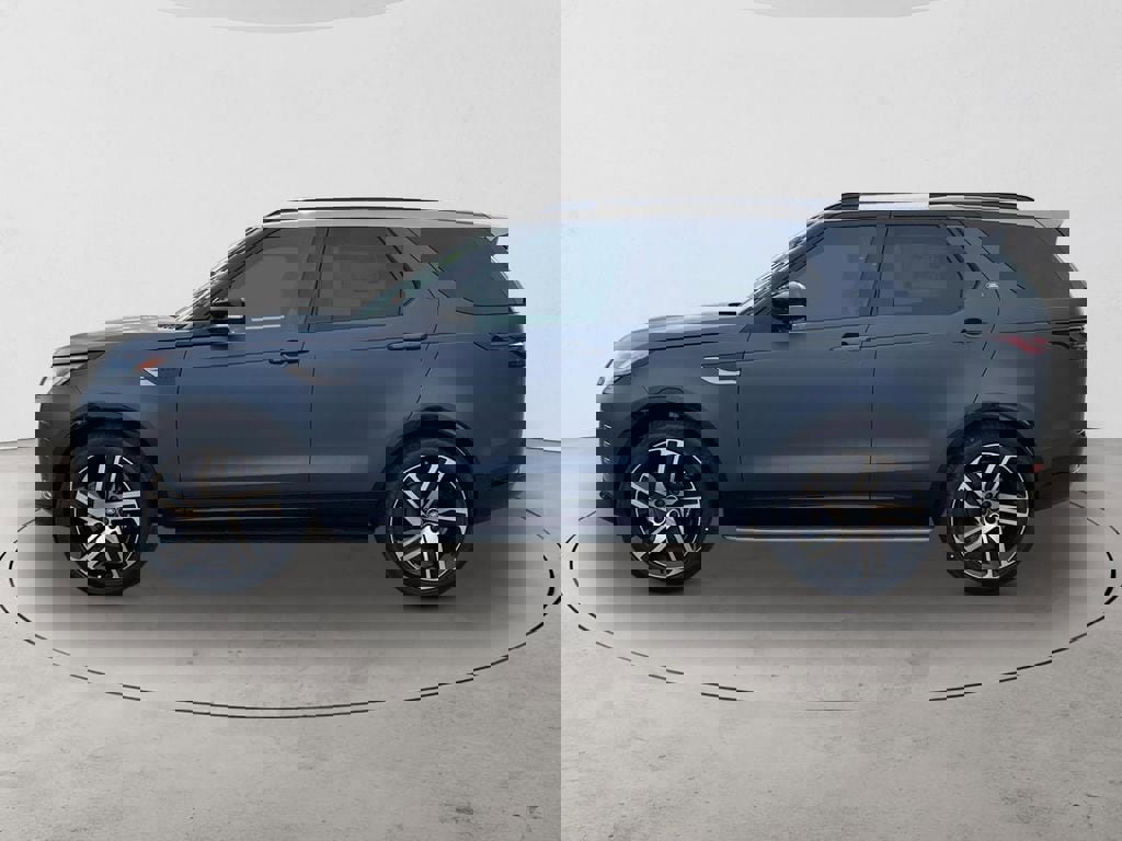 New 2026 Land Rover Discovery Limited Edition image 2