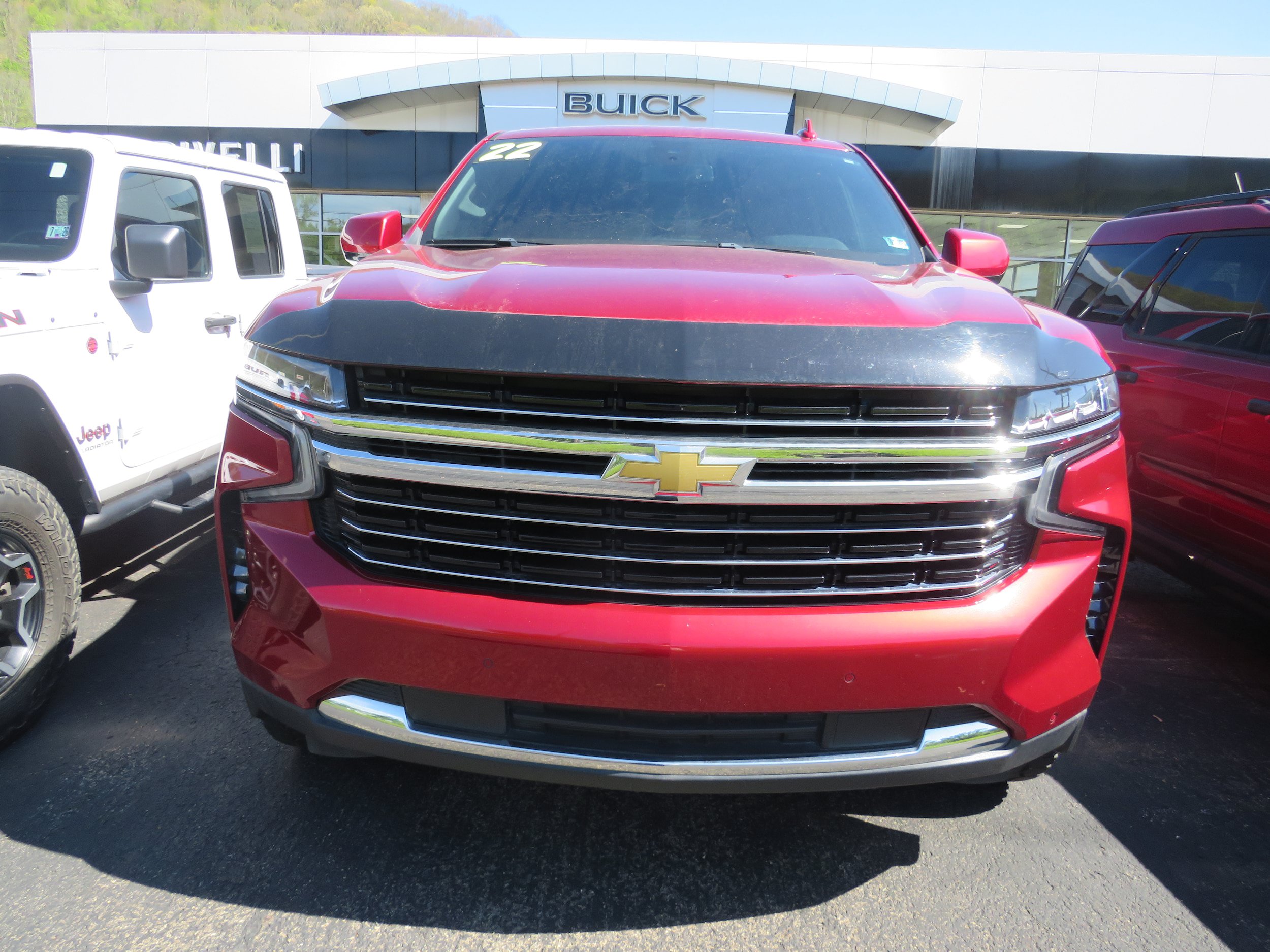 Used 2022 Chevrolet Tahoe LT AWD/4WD image 2