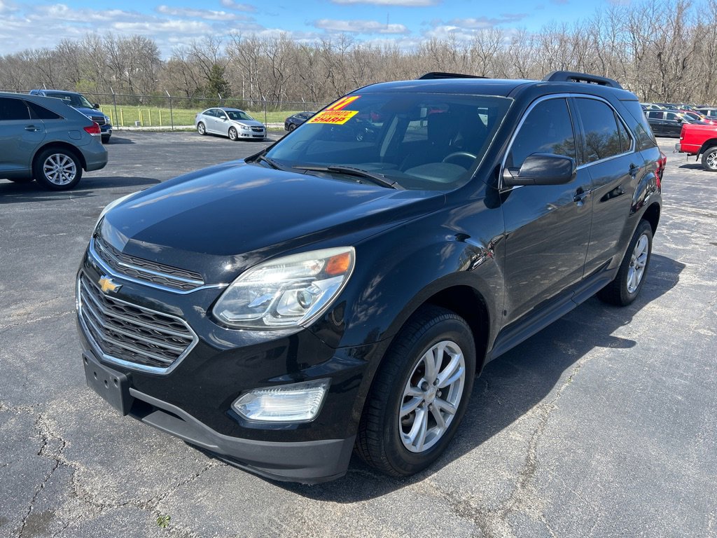 Used 2017 Chevrolet Equinox LT w/ Convenience Package FWD image 2