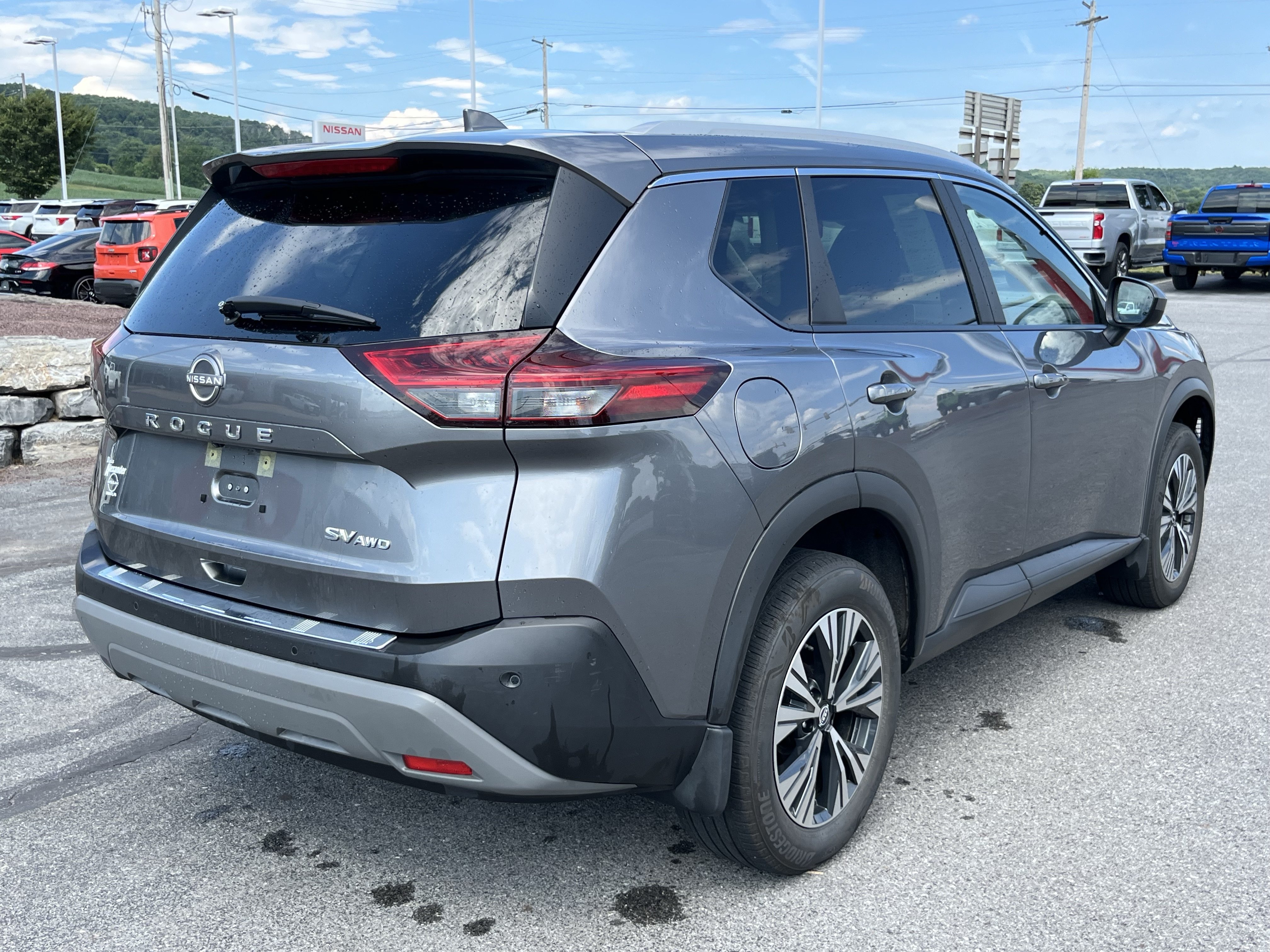 Used 2023 Nissan Rogue SV w/ SV Premium B Package AWD/4WD image 5