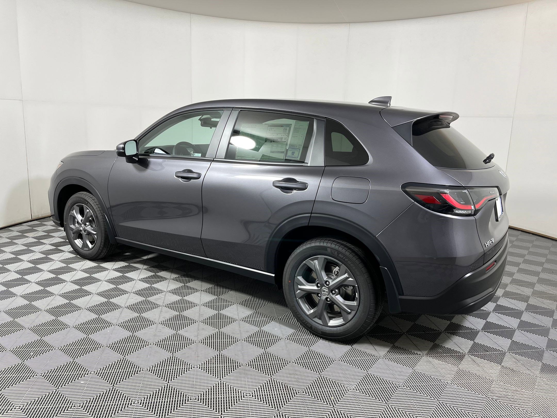 New 2026 Honda HR-V LX image 2