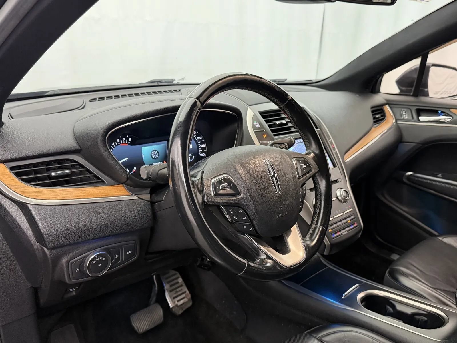 Used 2015 Lincoln MKC AWD w/ Equipment Group 102A Reserve image 6