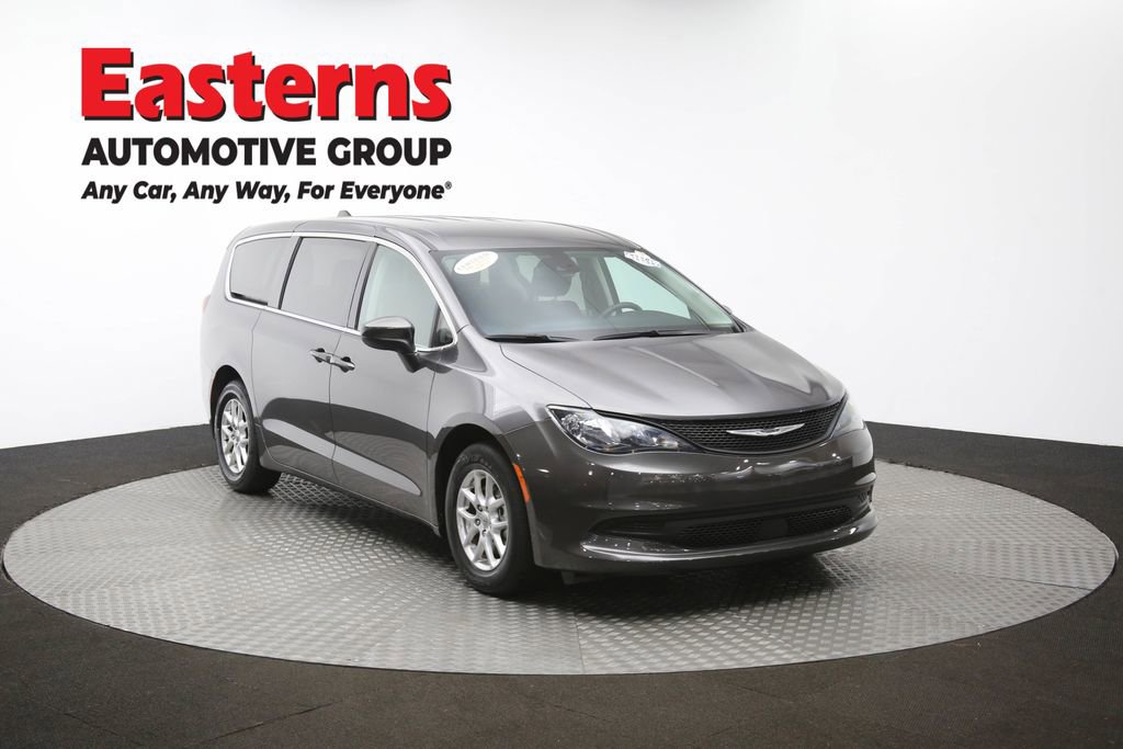 Used 2023 Chrysler Voyager LX image 50