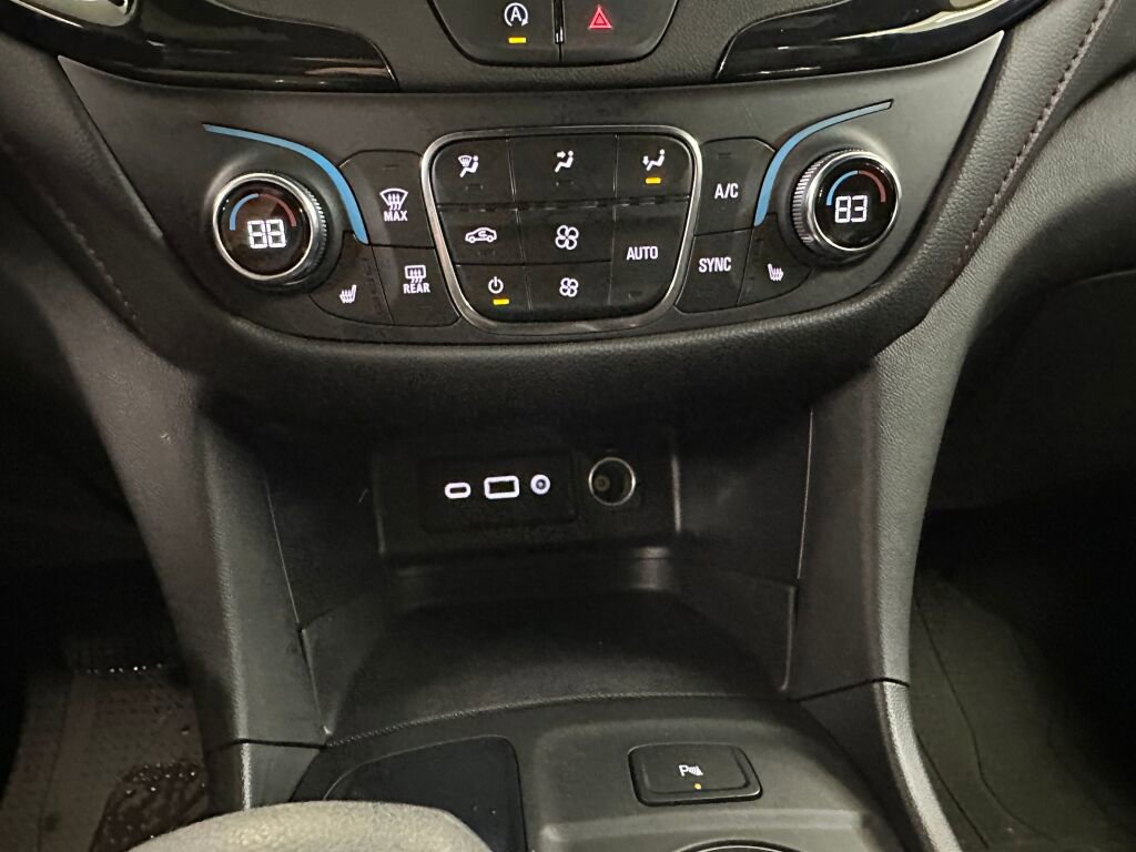 Certified 2023 Chevrolet Equinox RS w/ LPO, Floor Liner Package image 15