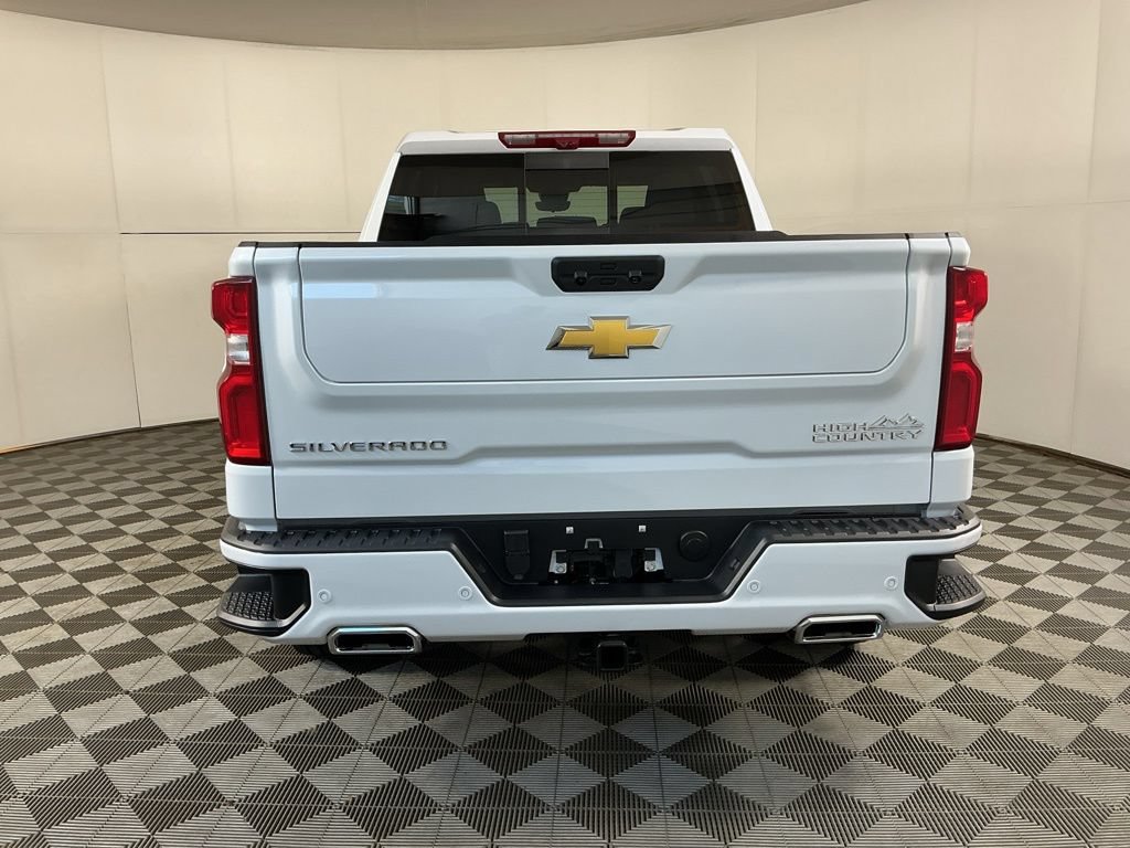 New 2026 Chevrolet Silverado 1500 High Country w/ Technology Package AWD/4WD image 10