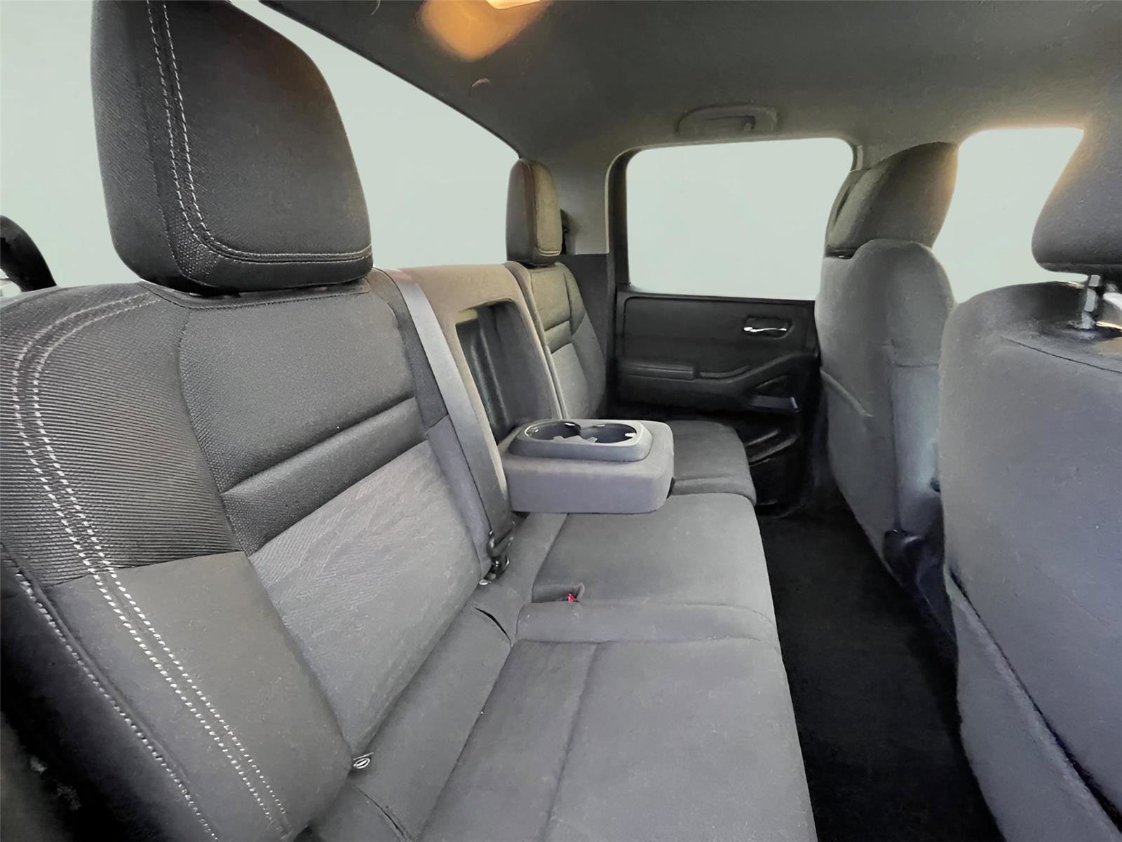 Used 2022 Nissan Frontier SV w/ Technology Package image 19