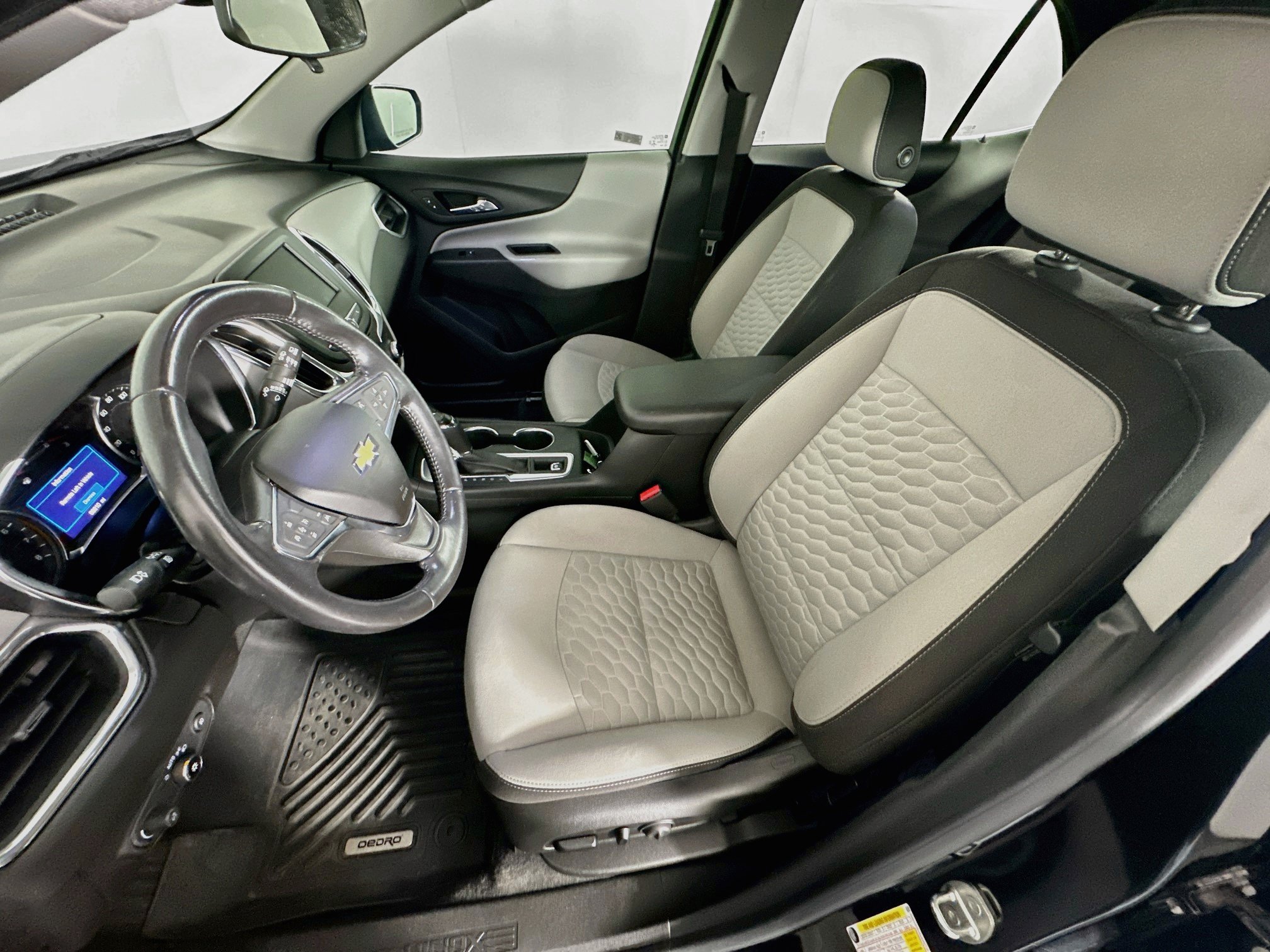 Used 2020 Chevrolet Equinox LT FWD image 13