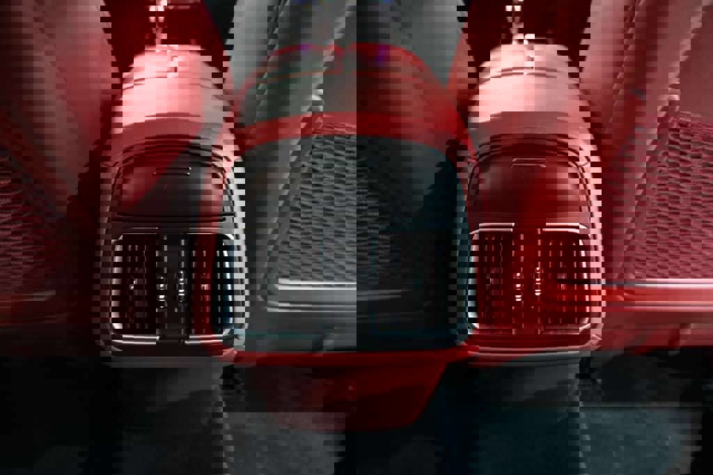 Used 2017 Maserati Levante S image 25