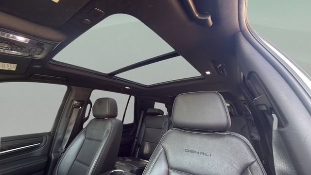 Used 2023 GMC Yukon Denali AWD/4WD image 23