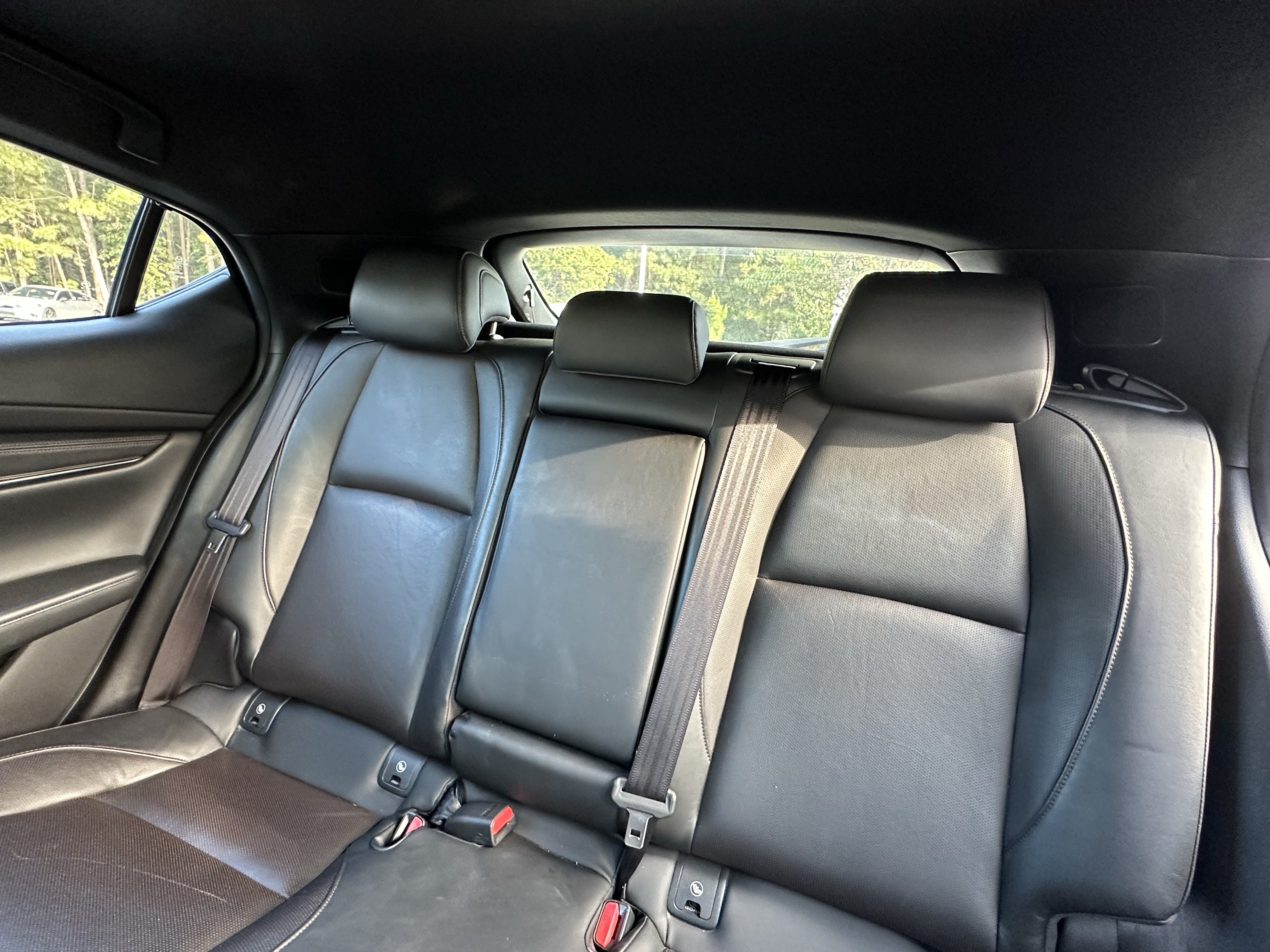 Used 2022 MAZDA MAZDA3 s FWD image 8