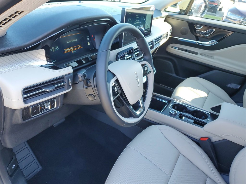 New 2026 Lincoln Corsair Premiere image 19