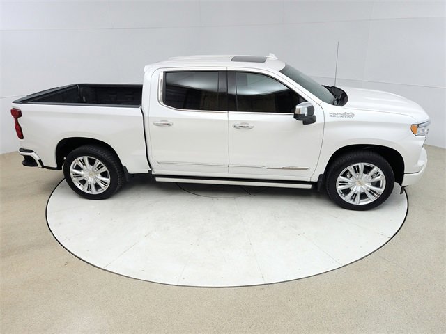 Used 2022 Chevrolet Silverado 1500 High Country w/ Technology Package image 20