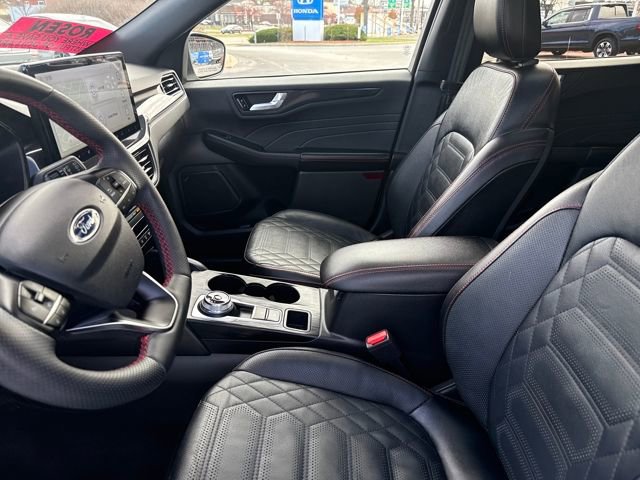 Used 2023 Ford Escape ST-Line Elite w/ Premium Technology Package image 13