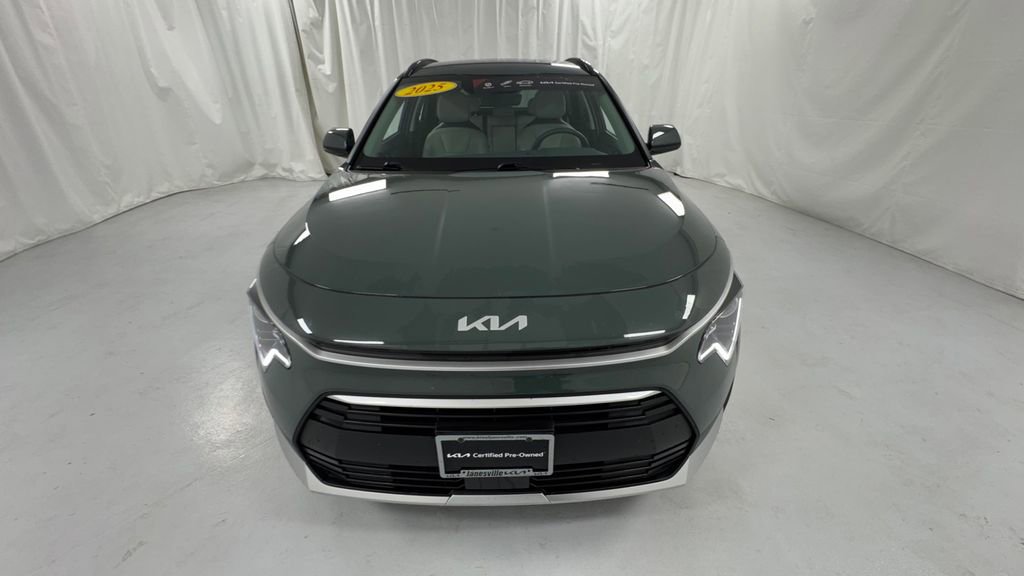 Used 2025 Kia Niro EX FWD image 11