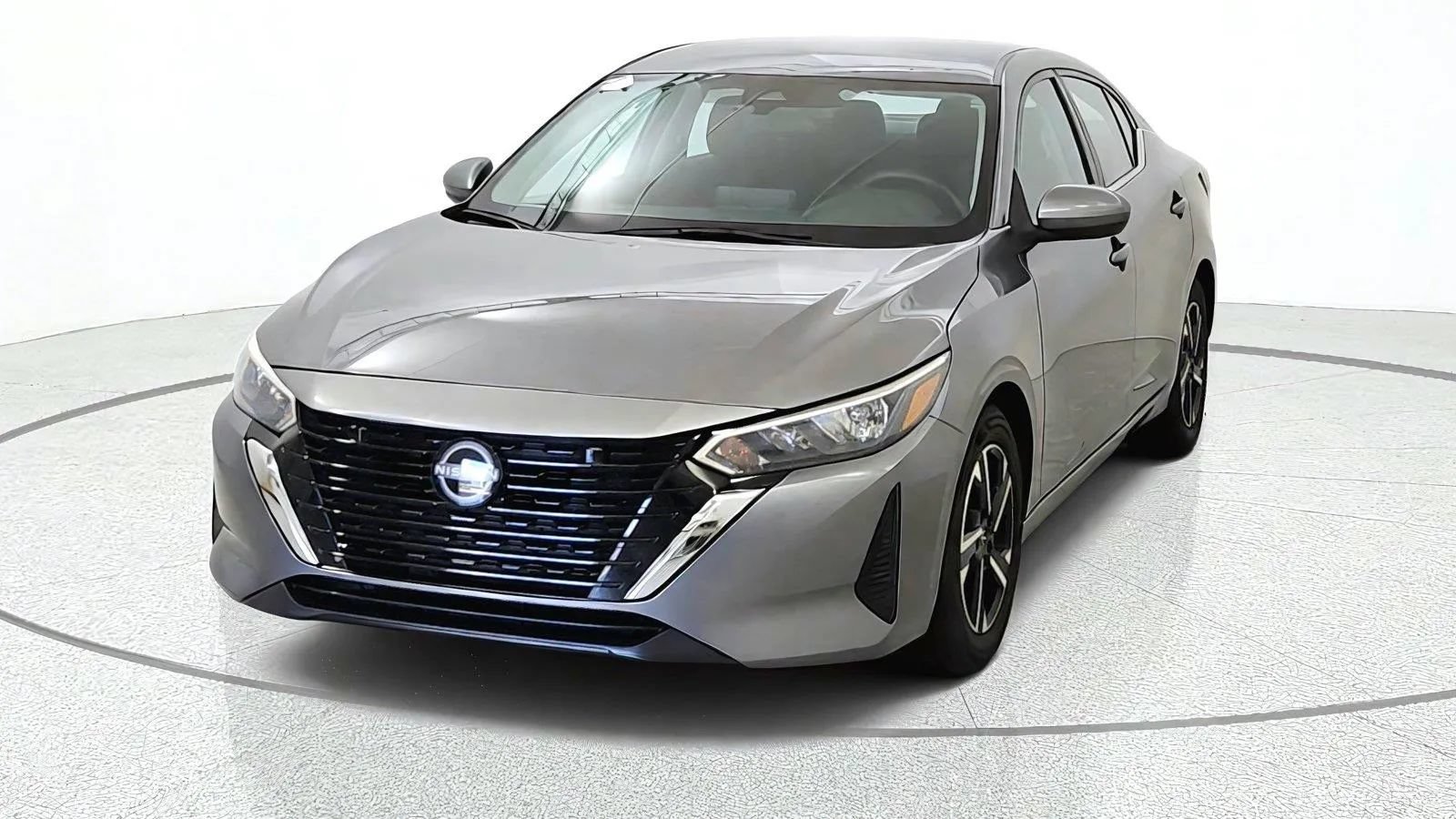 Used 2024 Nissan Sentra SV FWD image 3