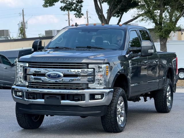 Used 2019 Ford F250 Lariat w/ Lariat Value Package AWD/4WD image 3