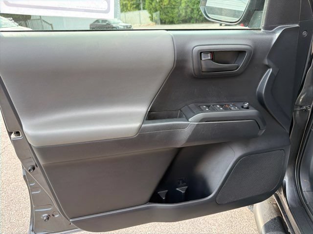 Used 2019 Toyota Tacoma SR w/ SR Convenience Package AWD/4WD image 13