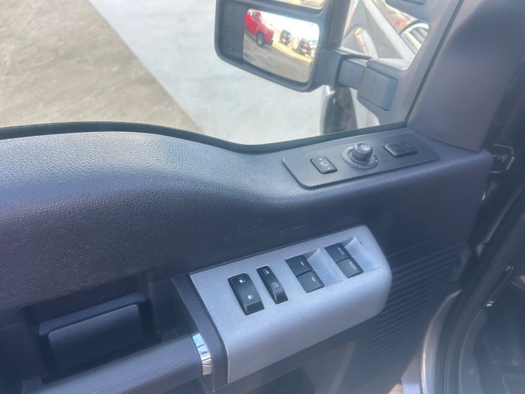 Used 2014 Ford F350 Lariat w/ Lariat Ultimate Package AWD/4WD image 13