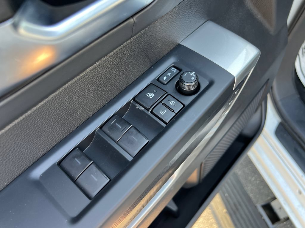 Used 2025 Toyota Tundra Platinum AWD/4WD image 20