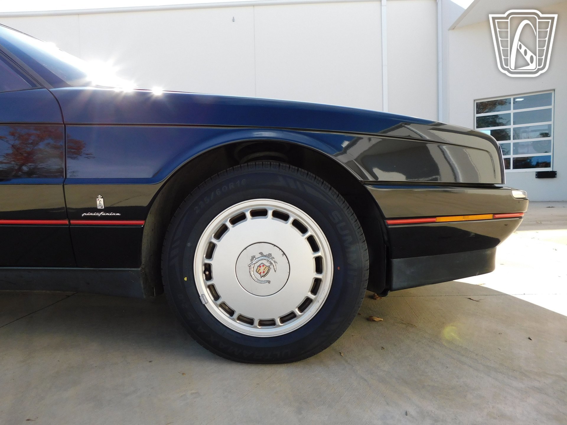 Used 1989 Cadillac Allante FWD image 33