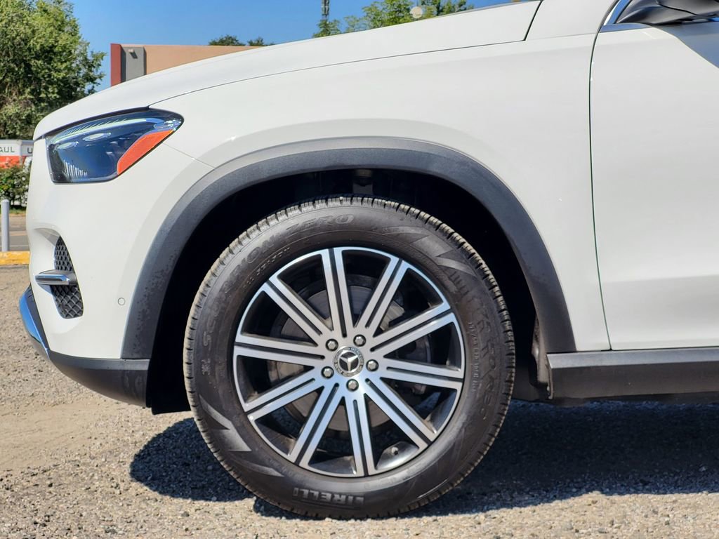 Used 2024 Mercedes-Benz GLE 350 4MATIC image 9